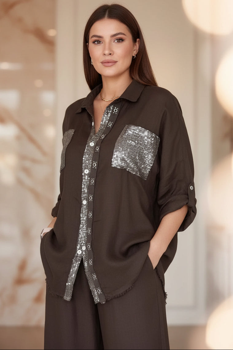 New Fashion Casual Women's Set with Pocket Placket and Gold Embellished Round Neck Design 