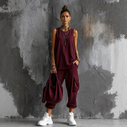 Women's Sleeveless Tank Top & Cropped Ankle Pants Set